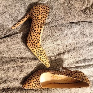 Leopard heels size 9